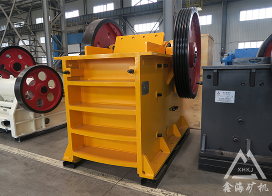 圓錐破碎機(jī) 圓錐破碎機(jī)