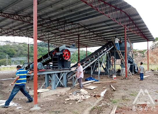 顎式破碎機(jī)