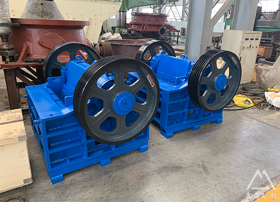 顎式破碎機(jī)